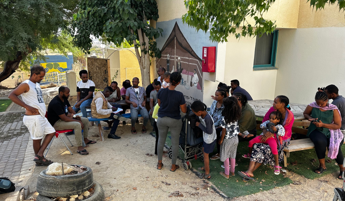 HIAS Community Coordinator Abdelmonim Haroon conducts a needs assessment of a displaced Eritrean community in Nitzana, Israel. Photo courtesy of HIAS