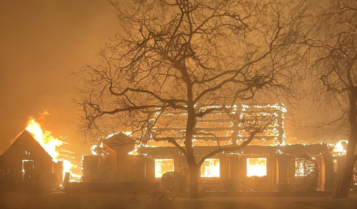 St. Mark's, Altadena ablaze. Jan. 8, 2025. Photo by Earle Rothwell.