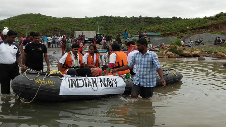 Indian Navy Relief 2015 Chennai Floods